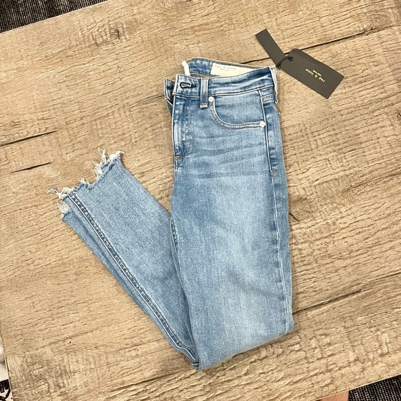 Rag & Bone Cate Mid-Rise Ankle Skinny Jeans in Harper. - Picture 8 of 13